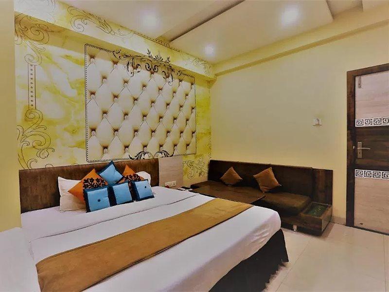 The Ashoka Hotel Indore Extérieur photo