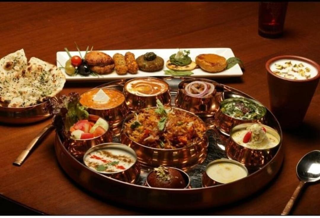 The Ashoka Hotel Indore Extérieur photo