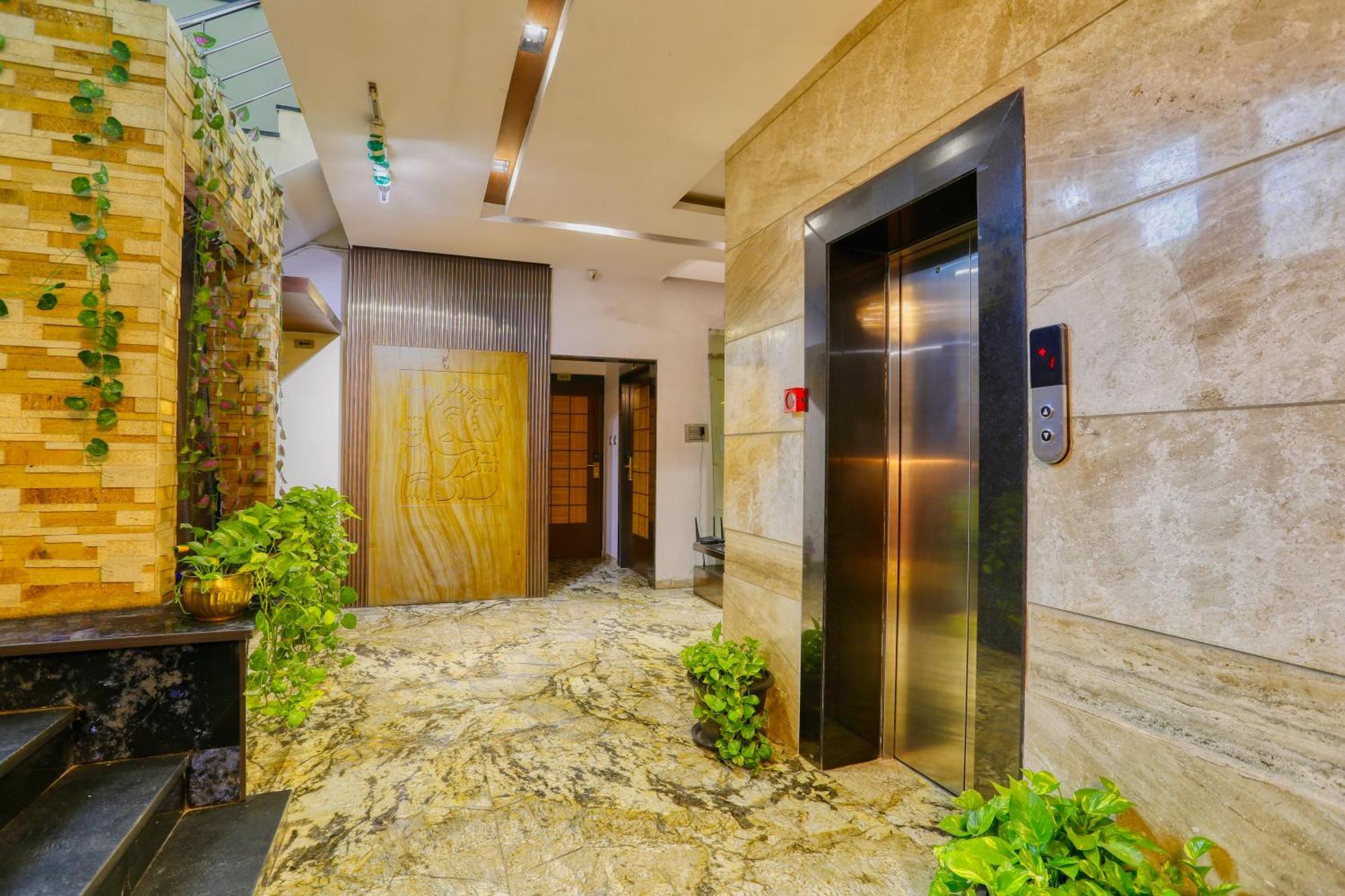 The Ashoka Hotel Indore Extérieur photo
